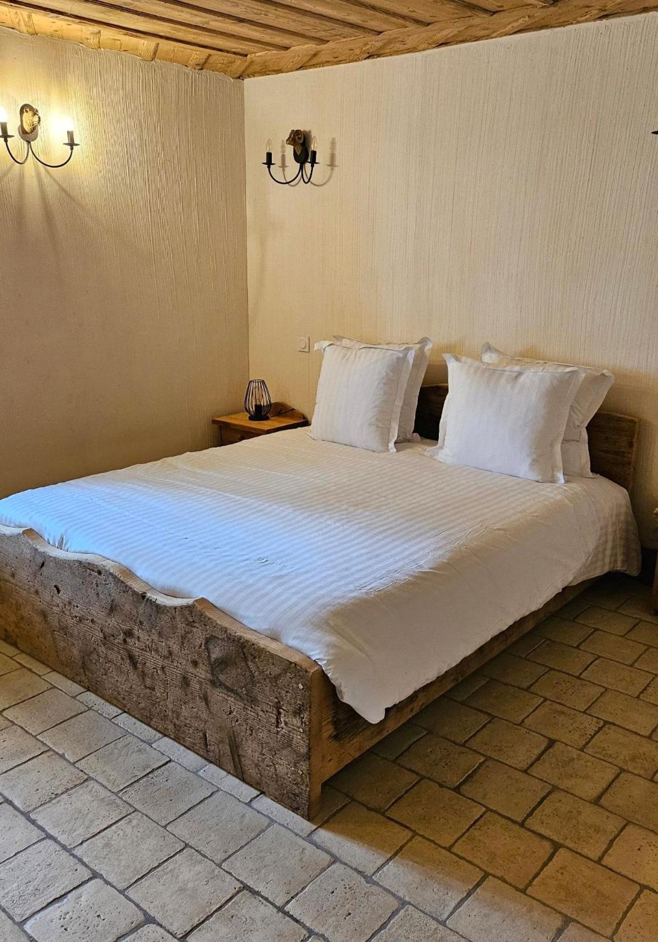 Appartement La Petite Marguerite à Les Fourgs Extérieur photo
