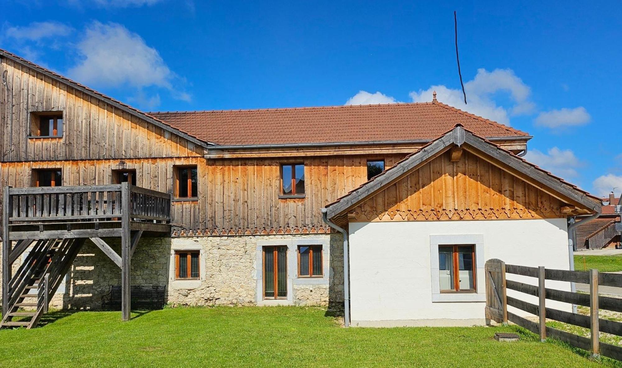 Appartement La Petite Marguerite à Les Fourgs Extérieur photo